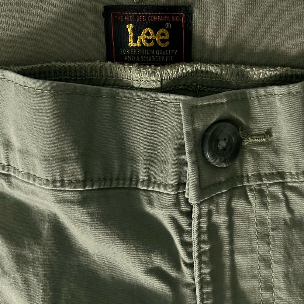 Lee Lot Of 2 Pair Capris - Picture 2 of 15
